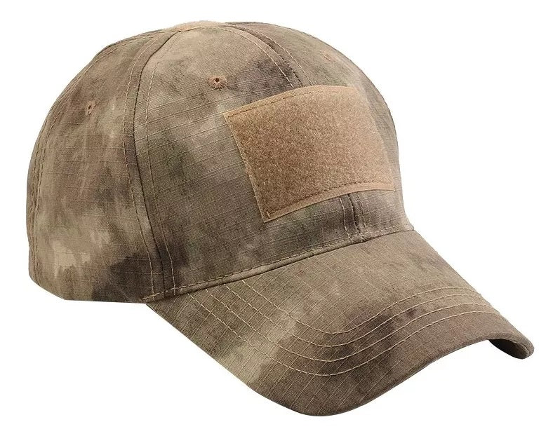 Gorra visera con parche camuflado